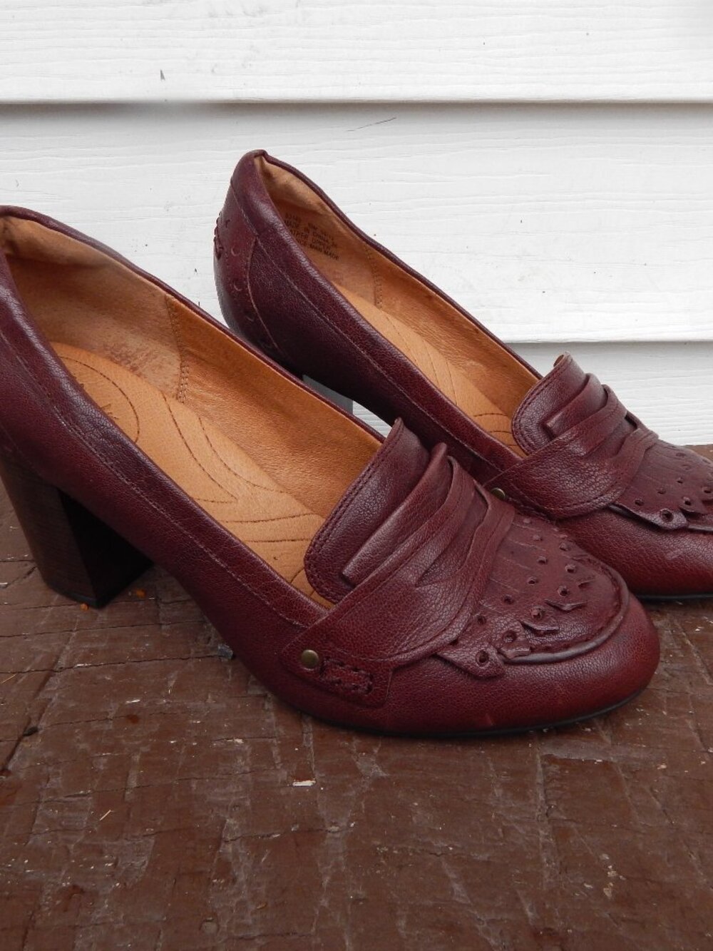 Clarks Indigo Oxford Pump Block Heel Town Kiltie Leather Penny Size 10 Worn Once